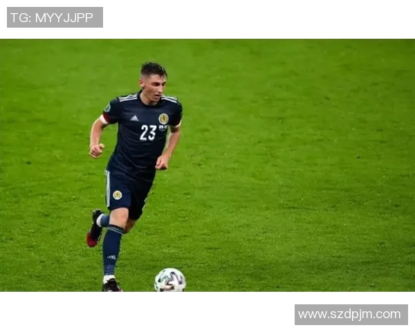 欧洲足球明星的日常训练揭秘与职业生涯背后的辛勤付出 欧洲足球明星的日常训练揭秘与职业生涯背后的辛勤付出